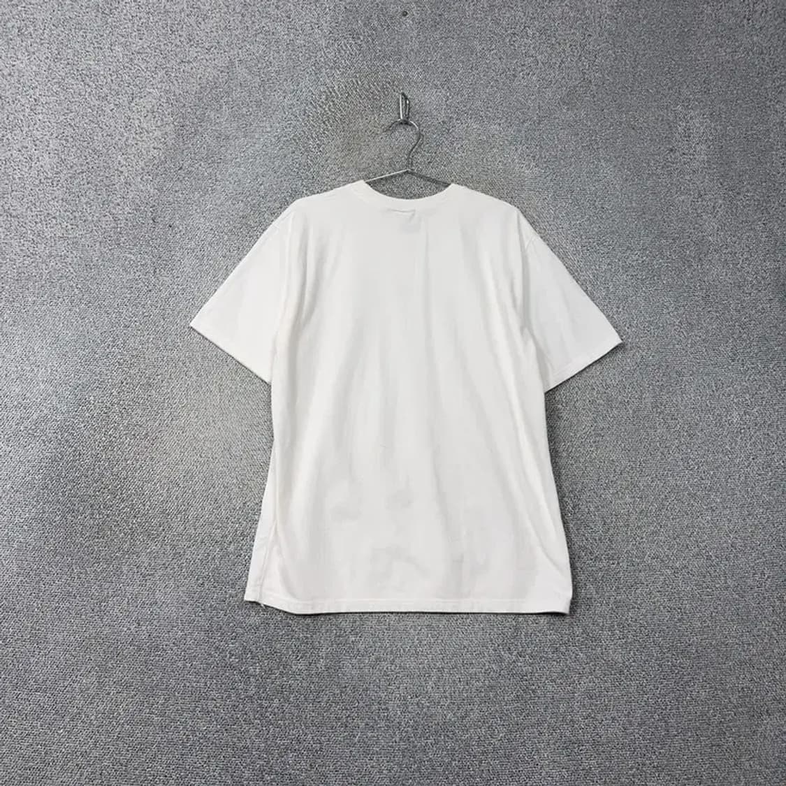 무아무아 프린팅 로고 화이트 반팔 티 F 상품이미지2