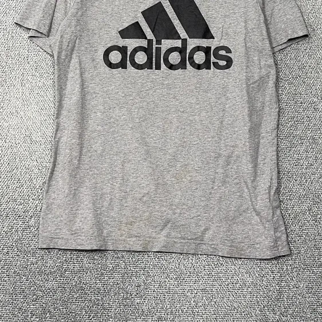 아디다스 프린팅 라이트 그레이 반팔 티 2XL 상품이미지4