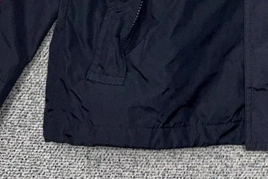 휠라 화이트 로고 프린팅 바람막이 SMALL 상품이미지5