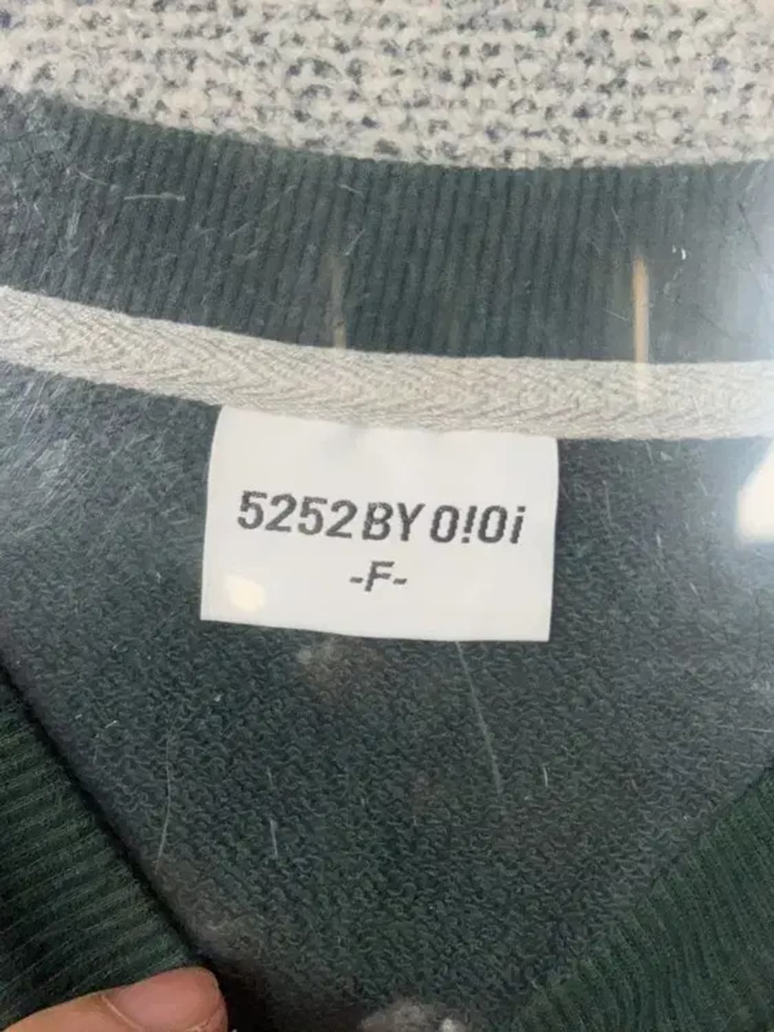 5252 OIOI 로고 프린팅 그린 맨투맨 F 상품이미지6