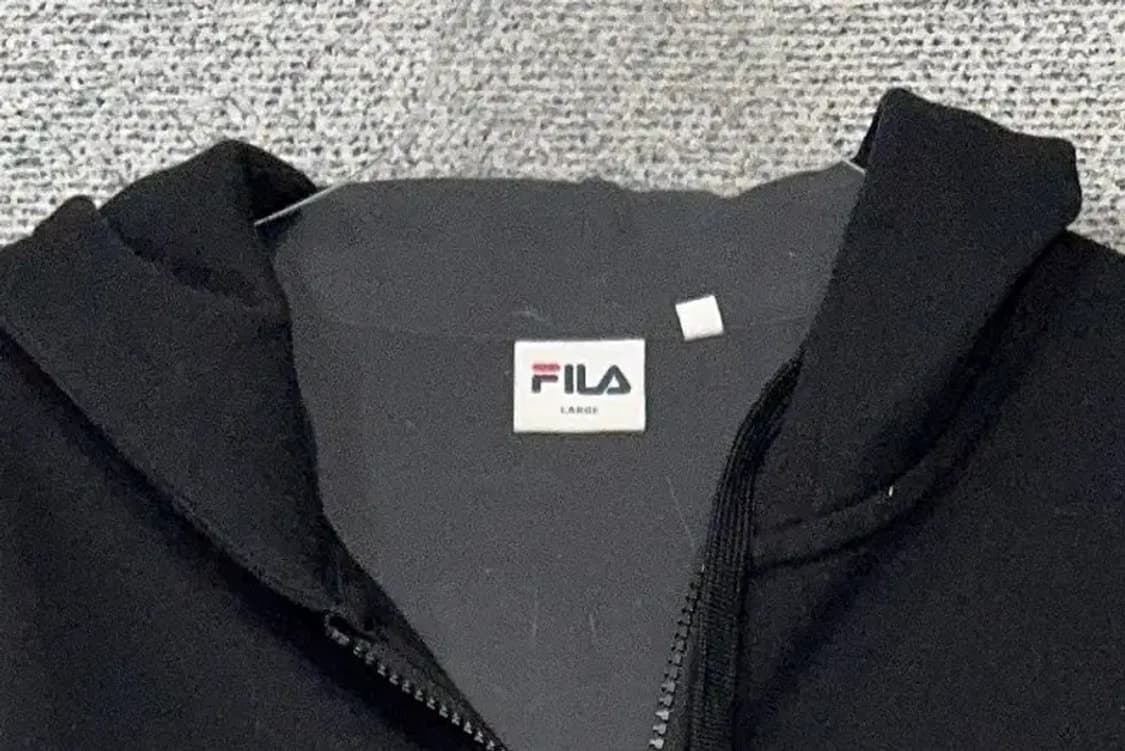 휠라 블랙 로고 캐주얼 후드집업 LARGE 상품이미지5