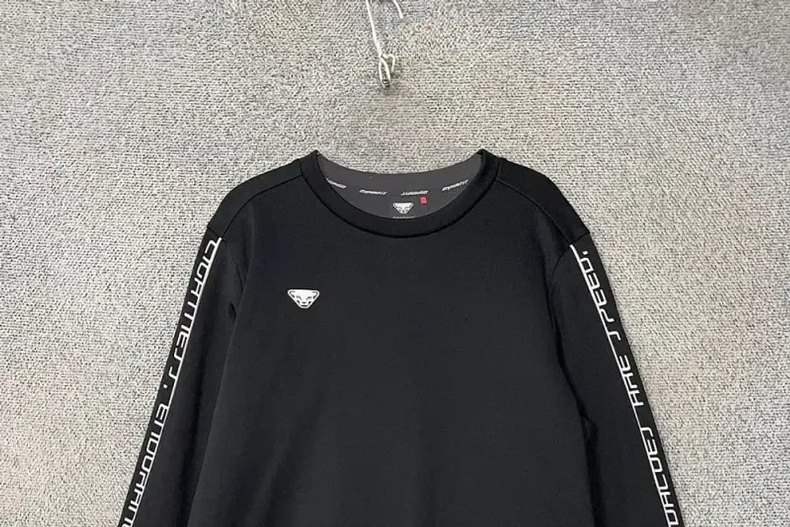 다이나핏 블랙 로고 맨투맨 M 상품이미지3