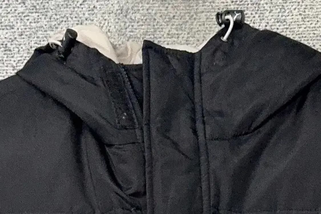 푸마 블랙 로고 덕다운 패딩 XS 상품이미지5