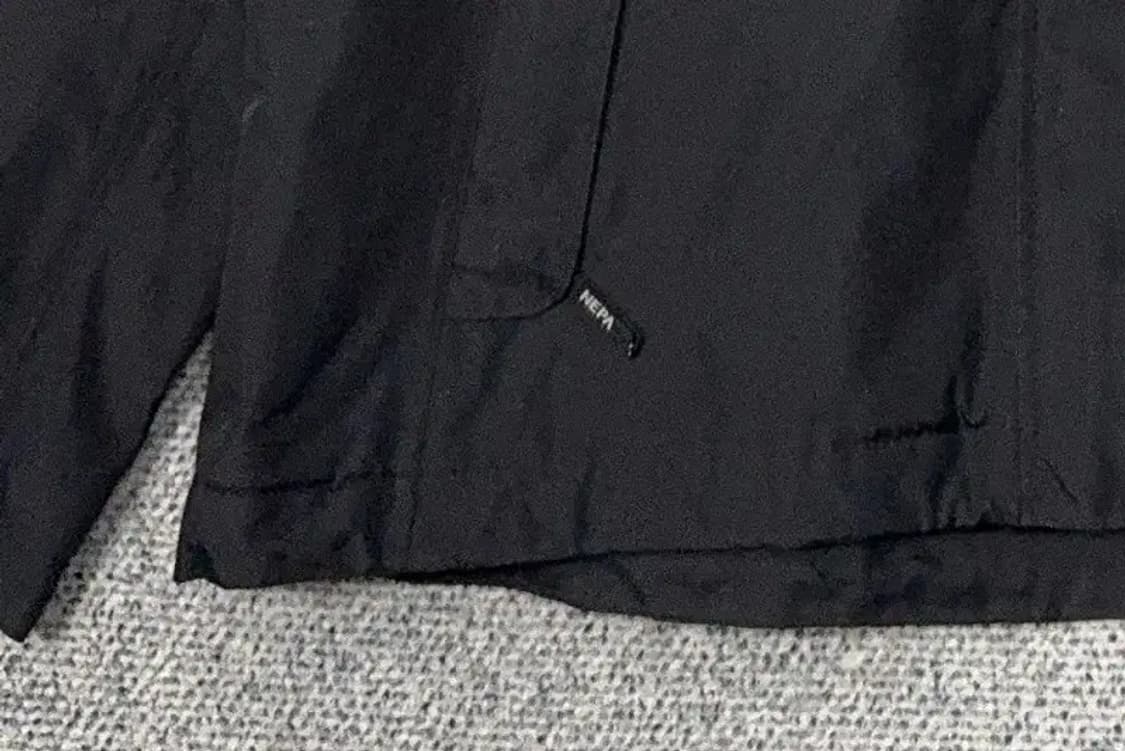 네파 블랙 로고 바람막이 95(M) 상품이미지6