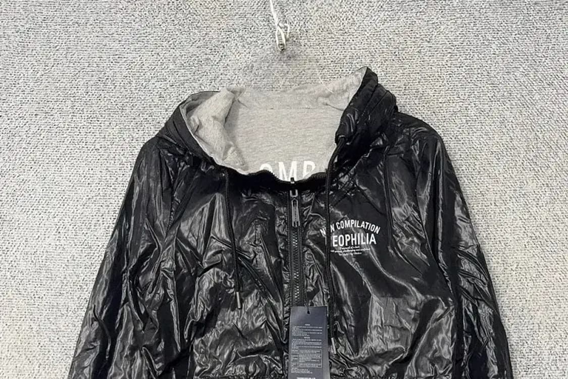 [새상품]CLRIDEN 빈티지 유광 블랙 양면 후드 집업 85 상품이미지5