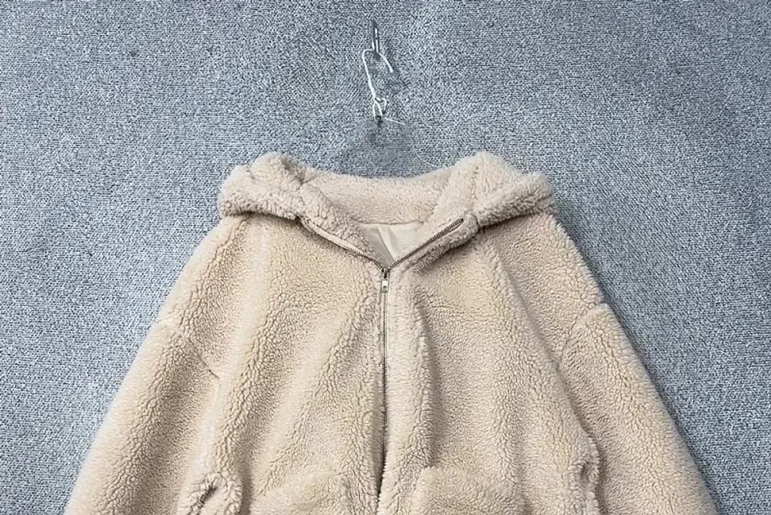 여성 크림 베이지 뽀글이 후리스 후드집업 FREE 상품이미지3