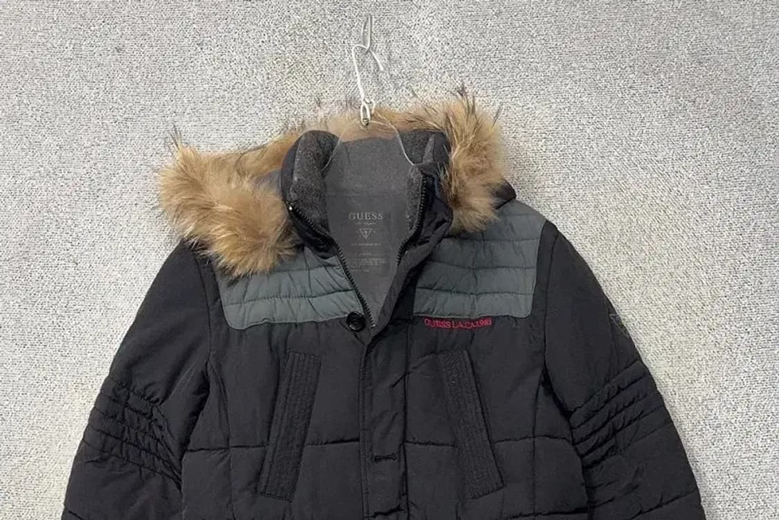 게스 라쿤 퍼 블랙 빈티지 점퍼 패딩 L 상품이미지3