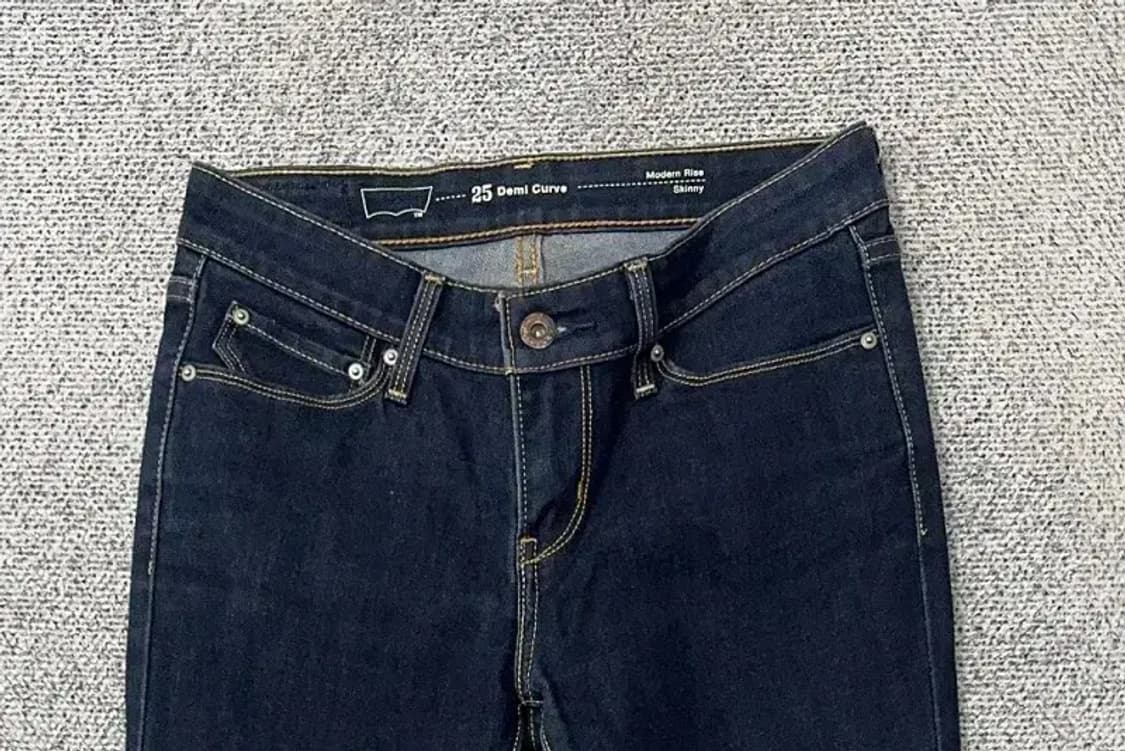 리바이스 스키니핏 여성 진청 청바지 25 상품이미지3