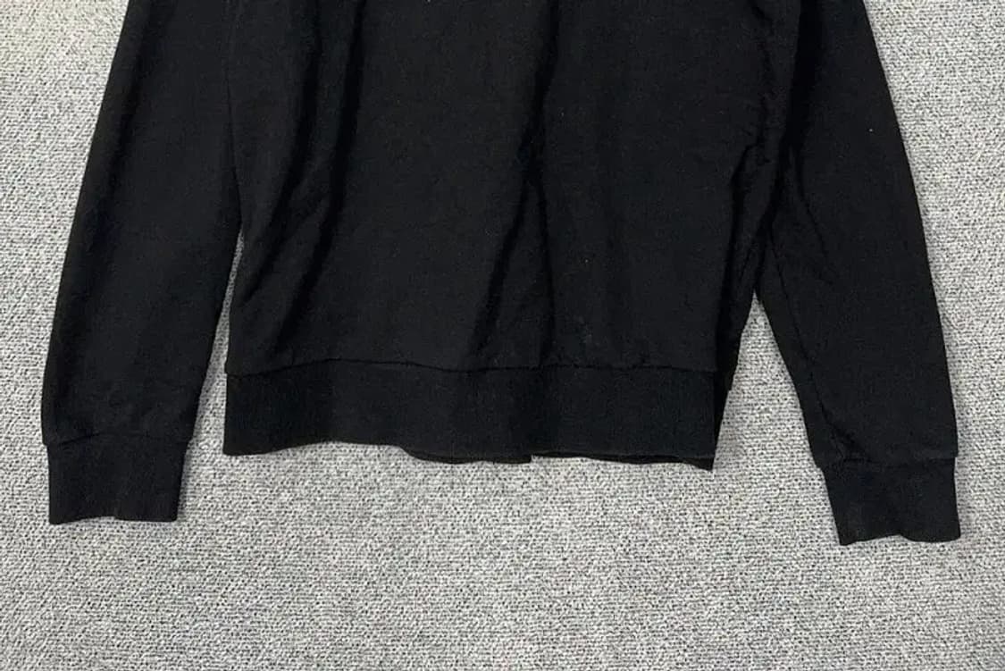 게스 블랙 로고 맨투맨 XL 상품이미지4