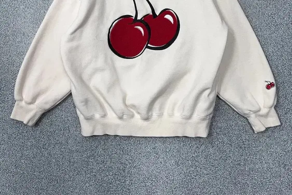 키르시 빅로고 화이트 맨투맨 1 상품이미지4