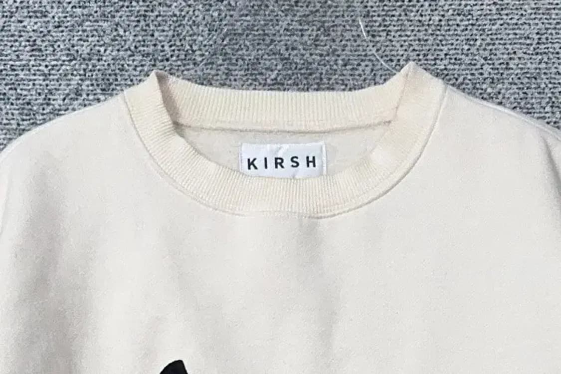 키르시 빅로고 화이트 맨투맨 1 상품이미지5