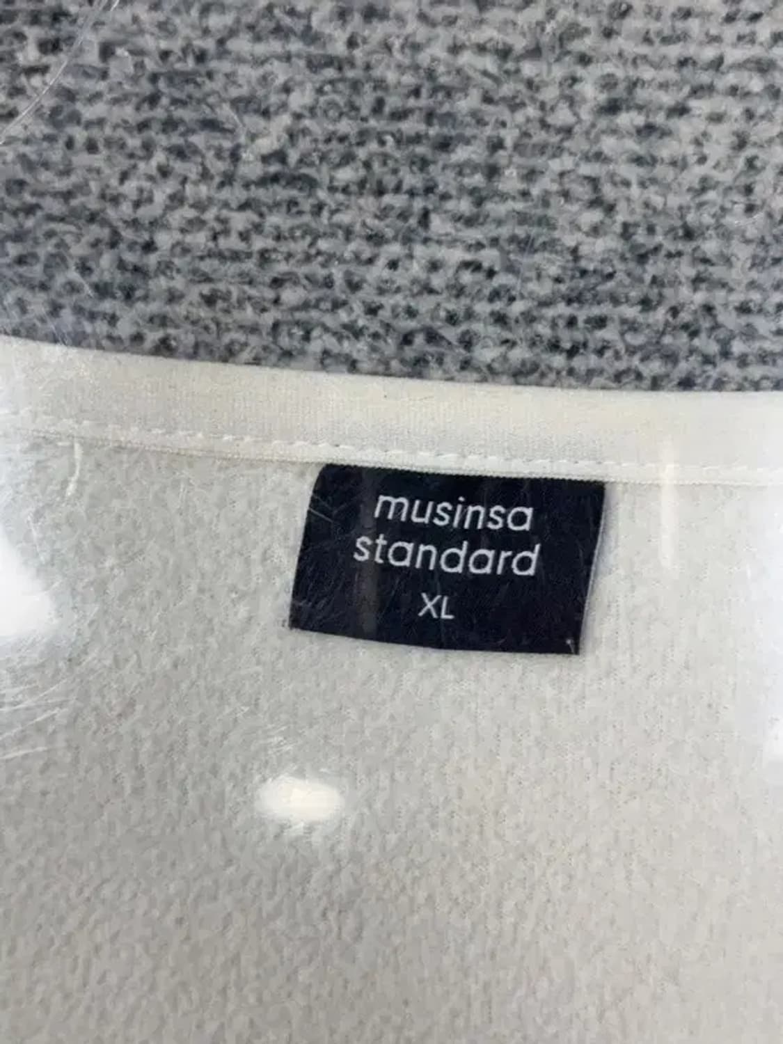 무신사스탠다드 화이트 양털 뽀글이 후리스 XL 상품이미지8