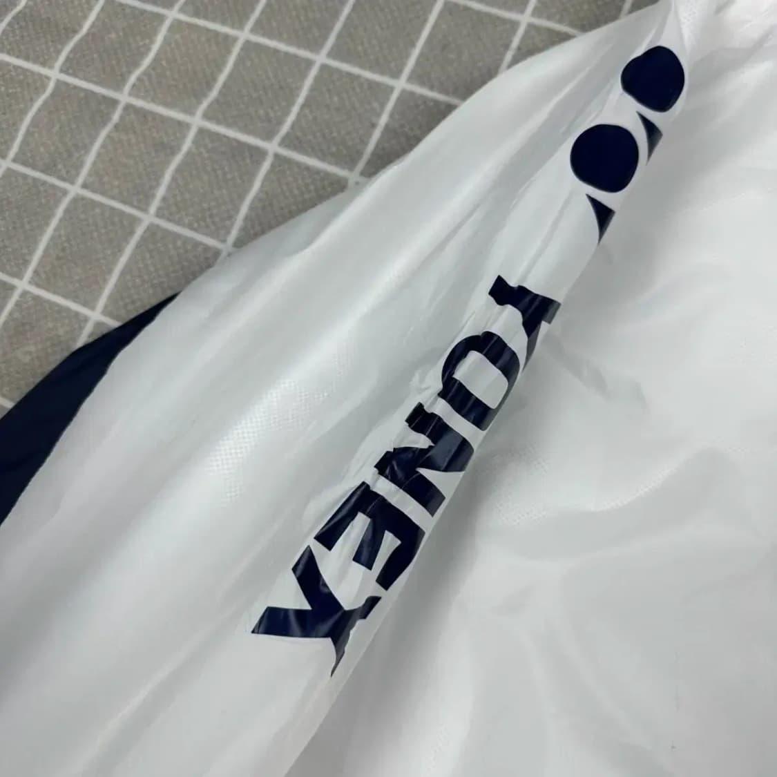 요넥스 빈티지 반집업 웜업 100 상품이미지3