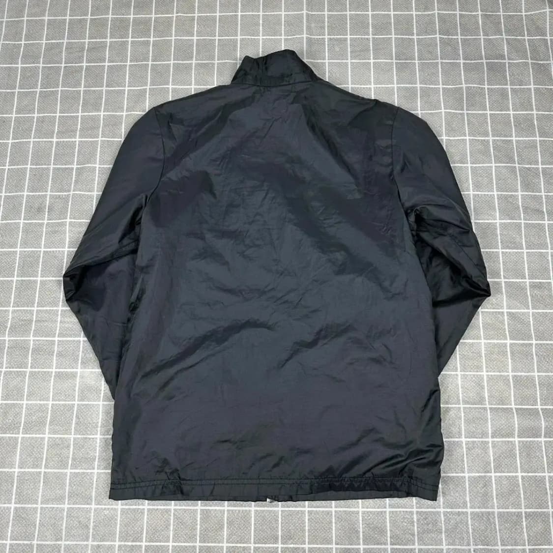 나이키 로고 바람막이 L 상품이미지3