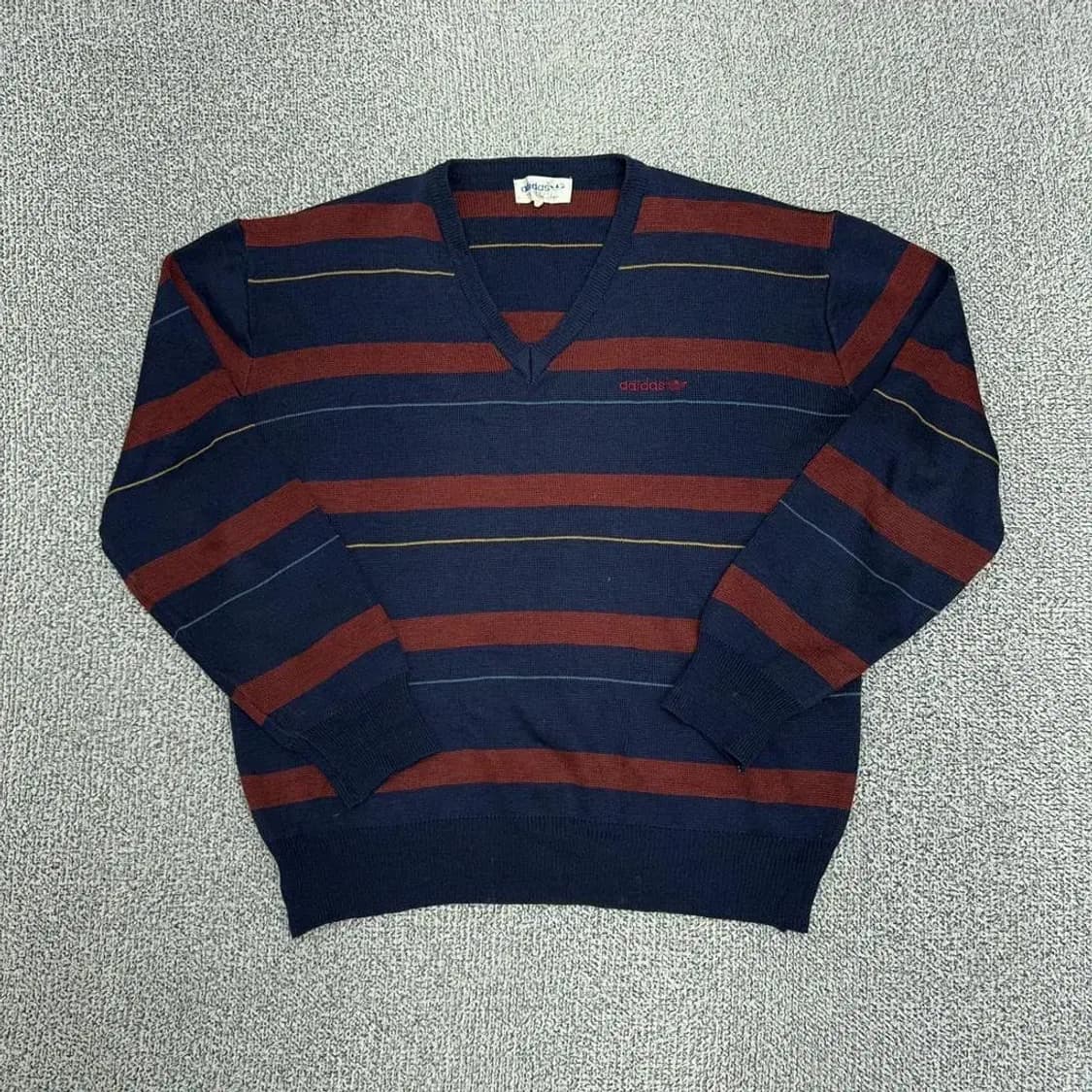 아디다스 로고 니트 상품이미지1