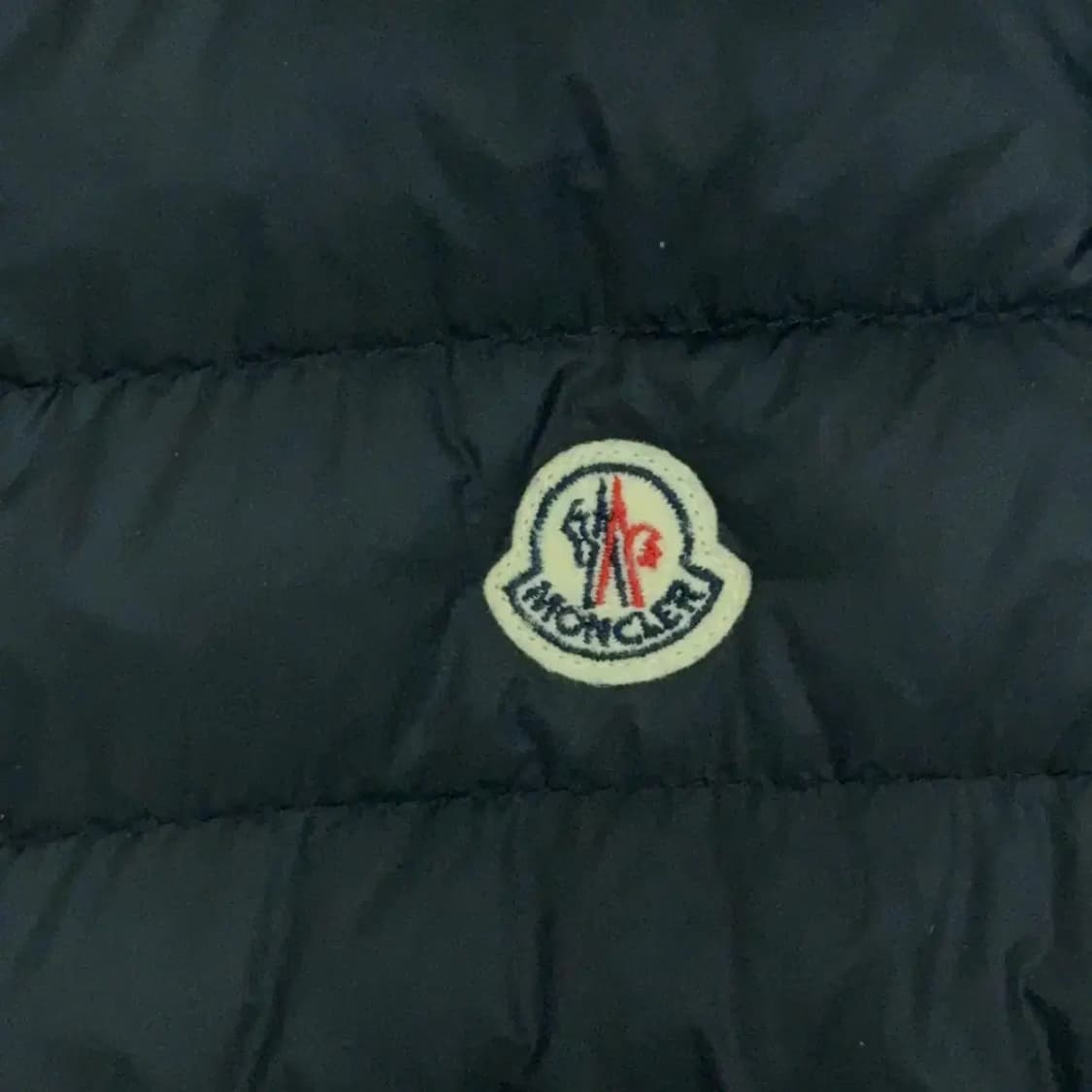 몽클레어 GILET 패딩 베스트 L 상품이미지3