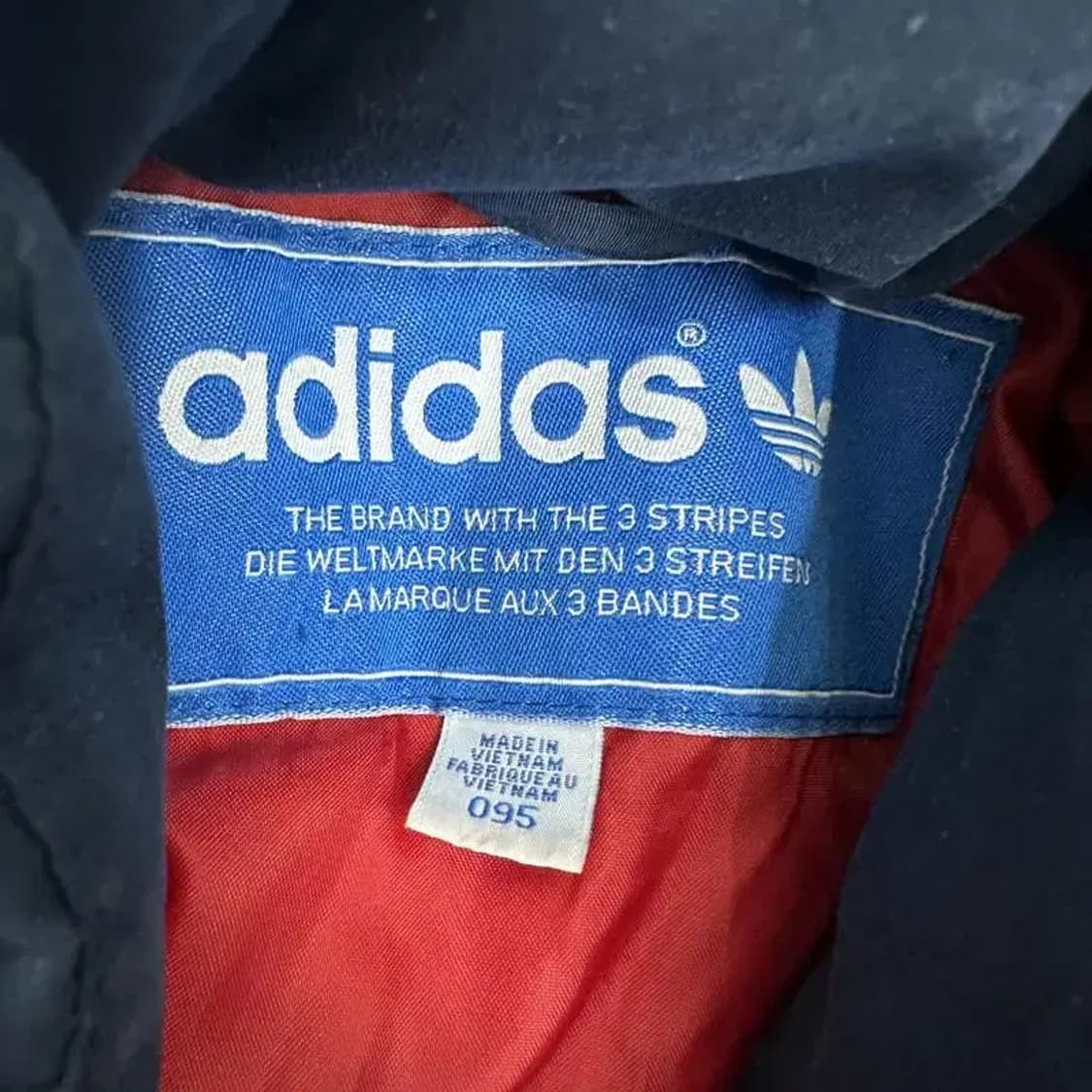 아디다스 불꽃로고 패딩 M 상품이미지5