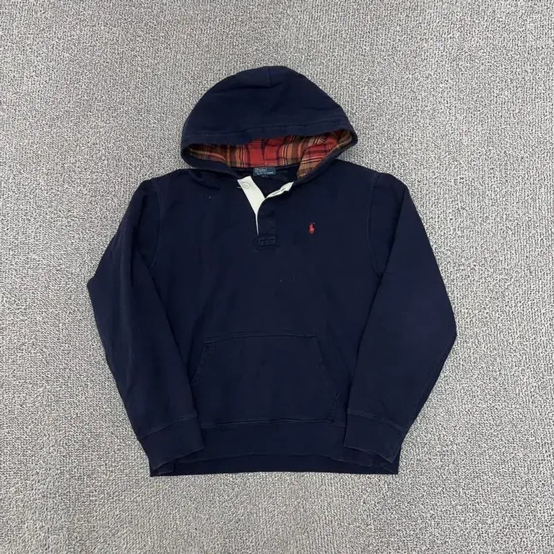 폴로 버튼 후드티 상품이미지1