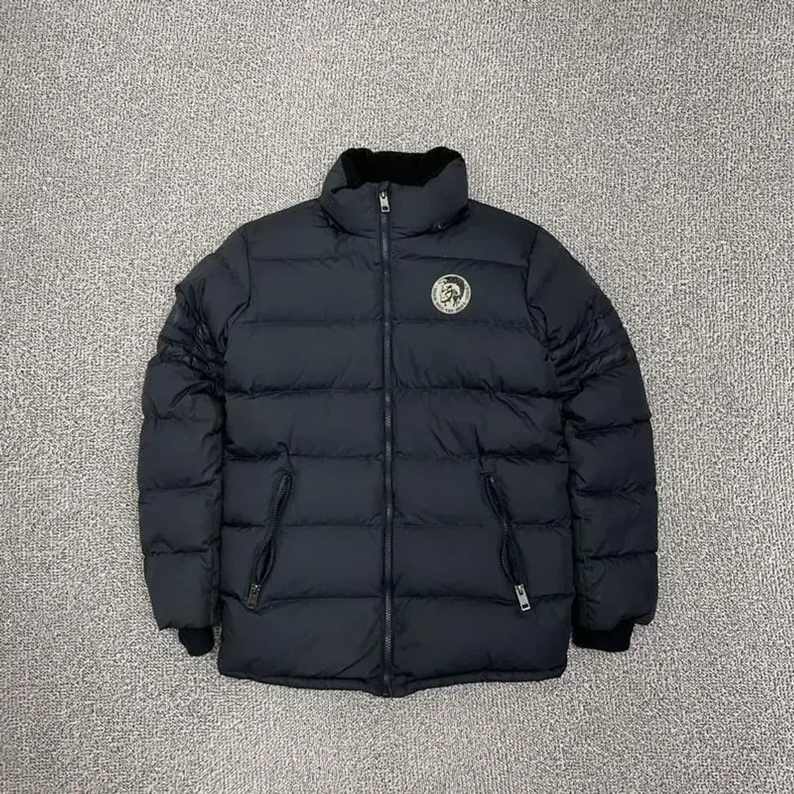 디젤 덕다운 네이비 패딩 상품이미지2