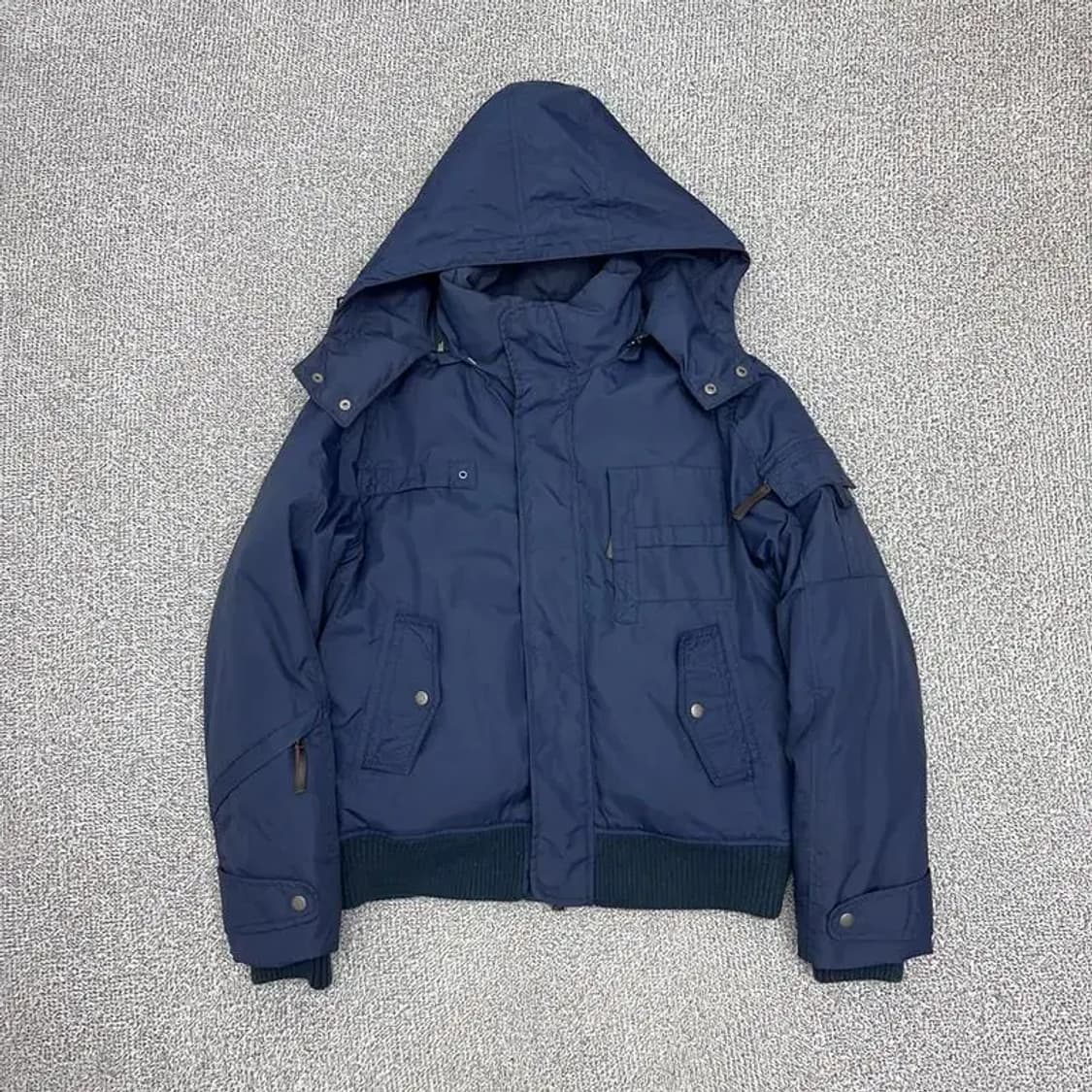 트루릴리전 쿼드포켓 테크웨어 패딩 L 상품이미지1