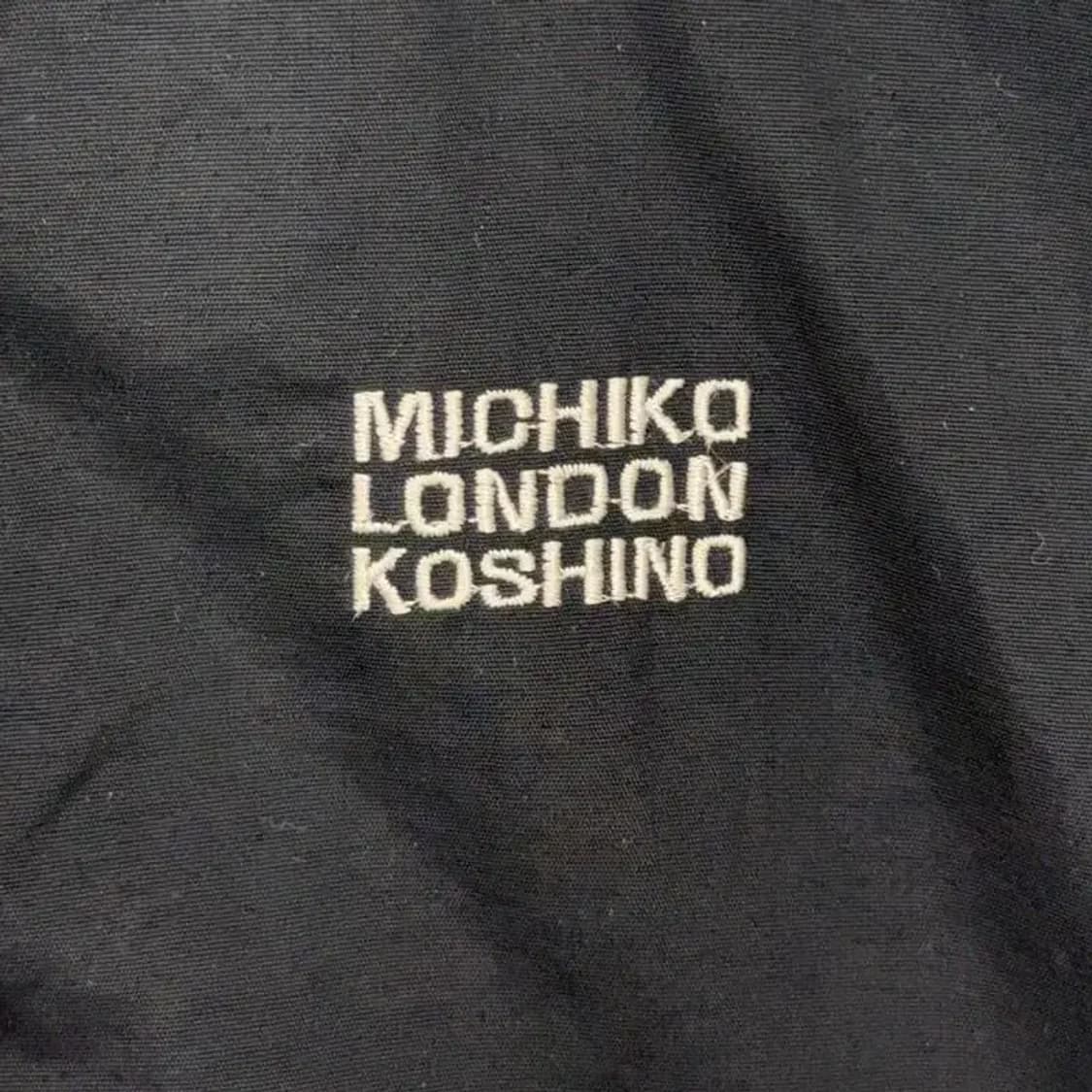 미치코런던 여성 로고 바람막이 85 상품이미지3