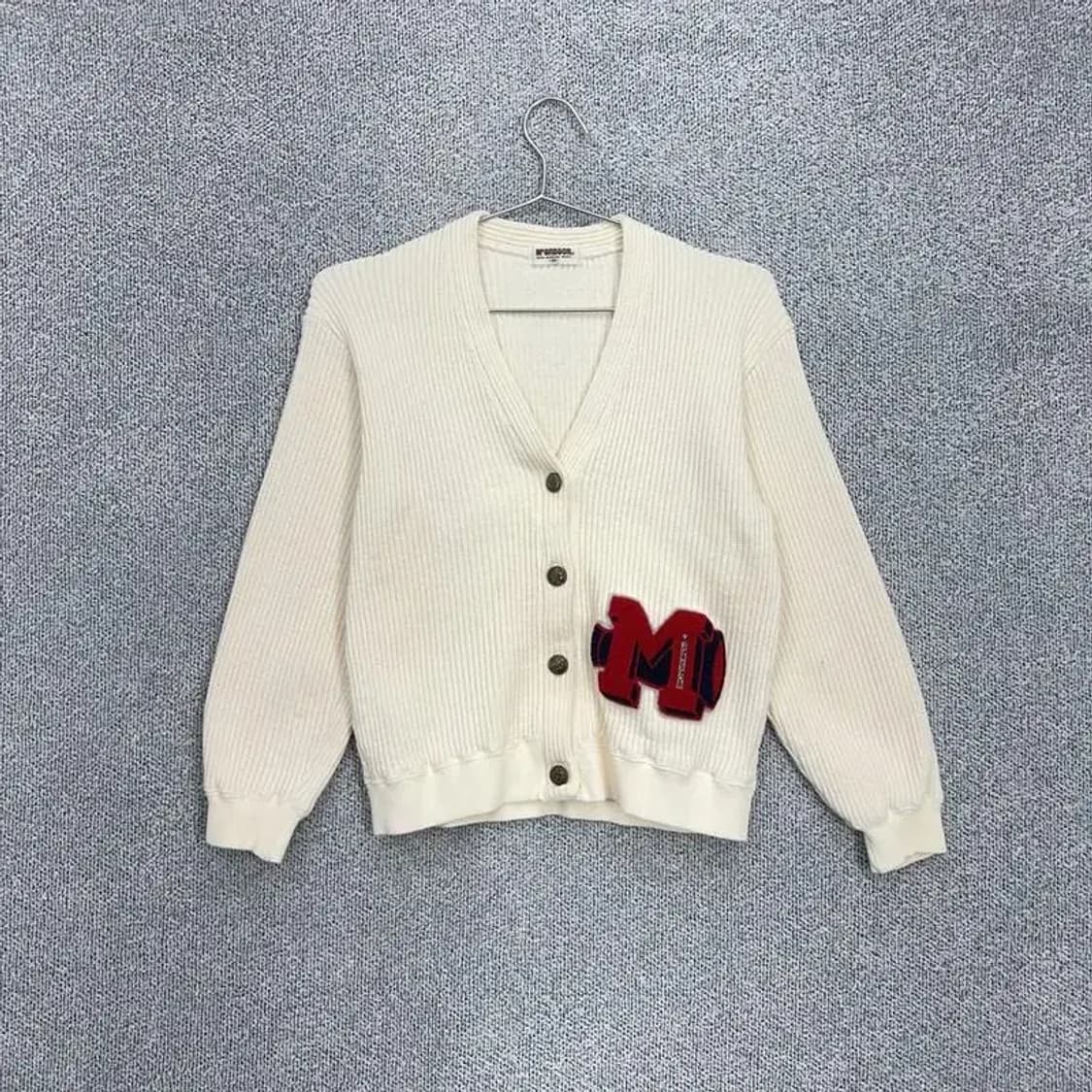 맥그리거 입체로고 화이트 니트 가디건 M 상품이미지1