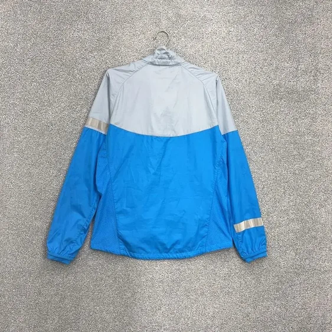 나이키 러닝 바람막이 M 상품이미지2