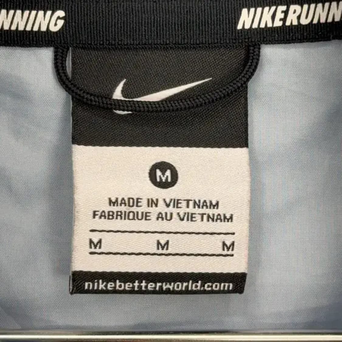 나이키 러닝 바람막이 M 상품이미지4