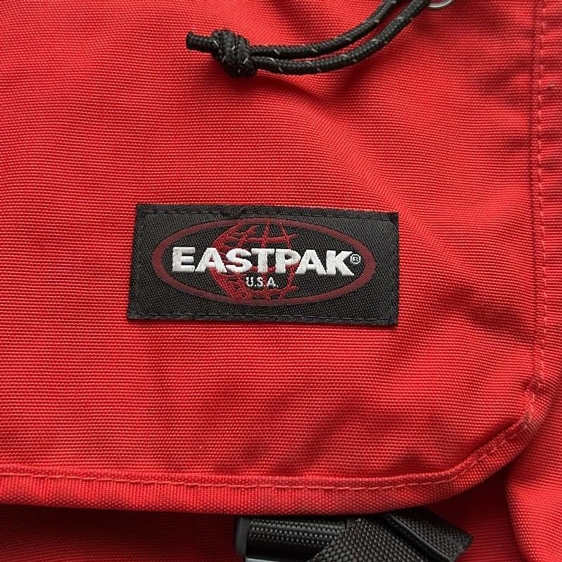 이스트팩 usa 레드 크로스백 상품이미지5