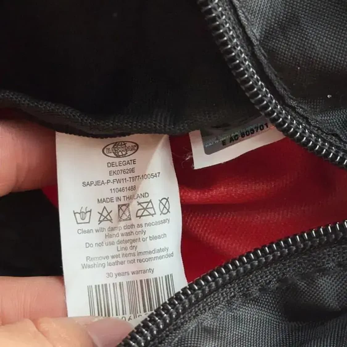 이스트팩 usa 레드 크로스백 상품이미지6