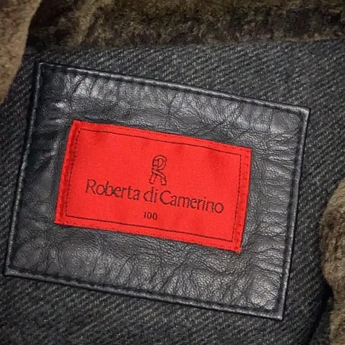로베르타 디 까메리노 구스다운 레더 점퍼 100 상품이미지4