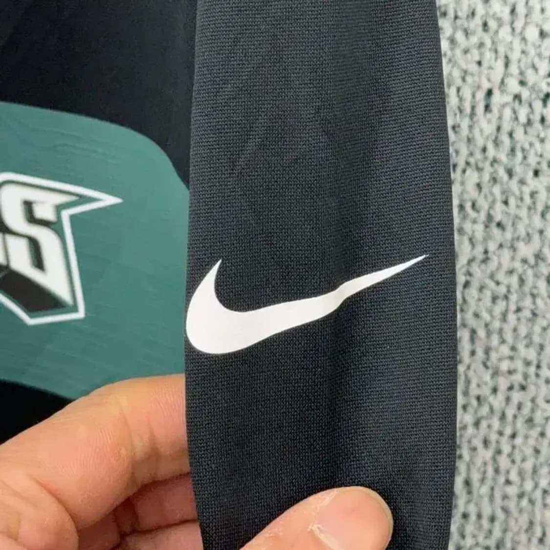 [새상품]나이키 써마핏 NFL 이글스 후드집업 XL 상품이미지4