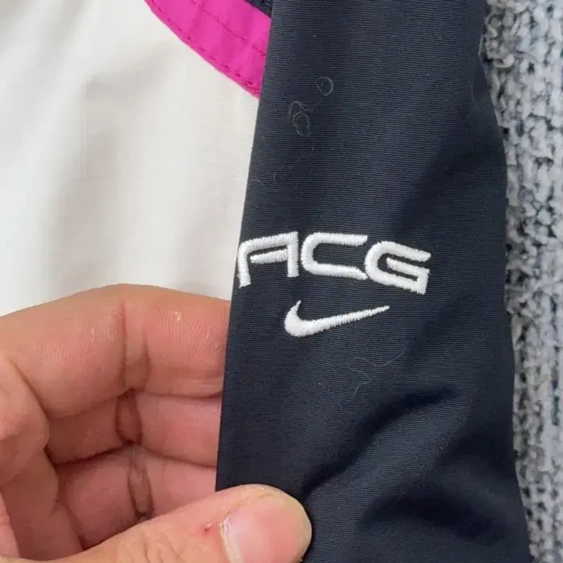 나이키 ACG 핑크포인트 바람막이 L 상품이미지4