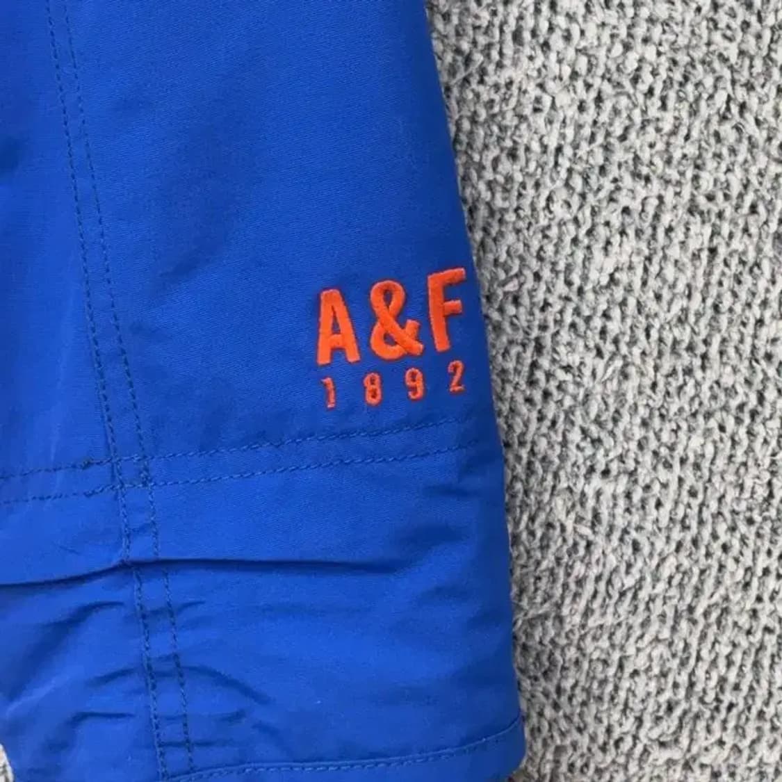 [새상품]아베크롬비 블루 바람막이 자켓 M 상품이미지3