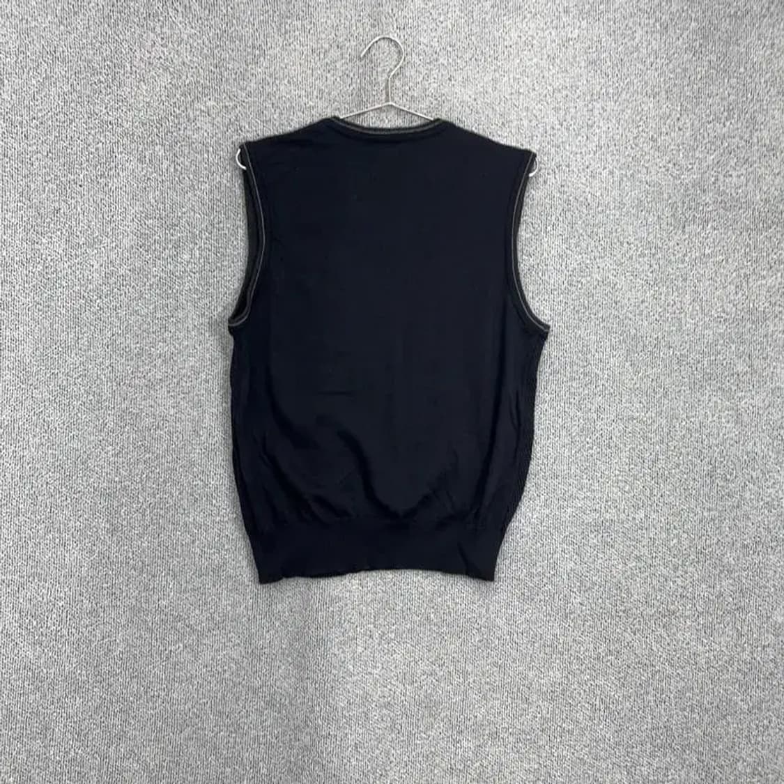 입생로랑 로고 니트 조끼 95 상품이미지2