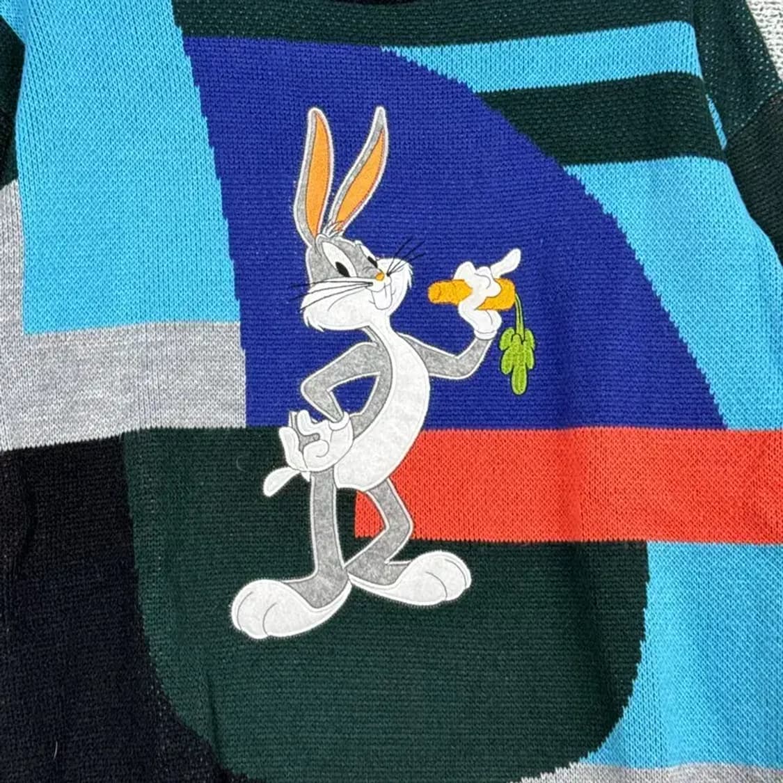 루니툰즈 멀티컬러 니트 상품이미지3