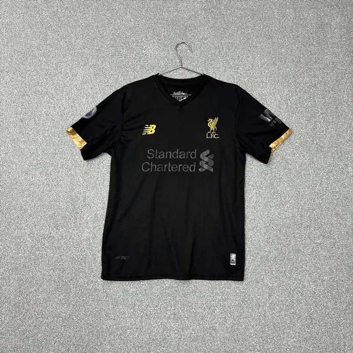 뉴발란스 리버풀 살라 풋볼티 M 상품이미지2