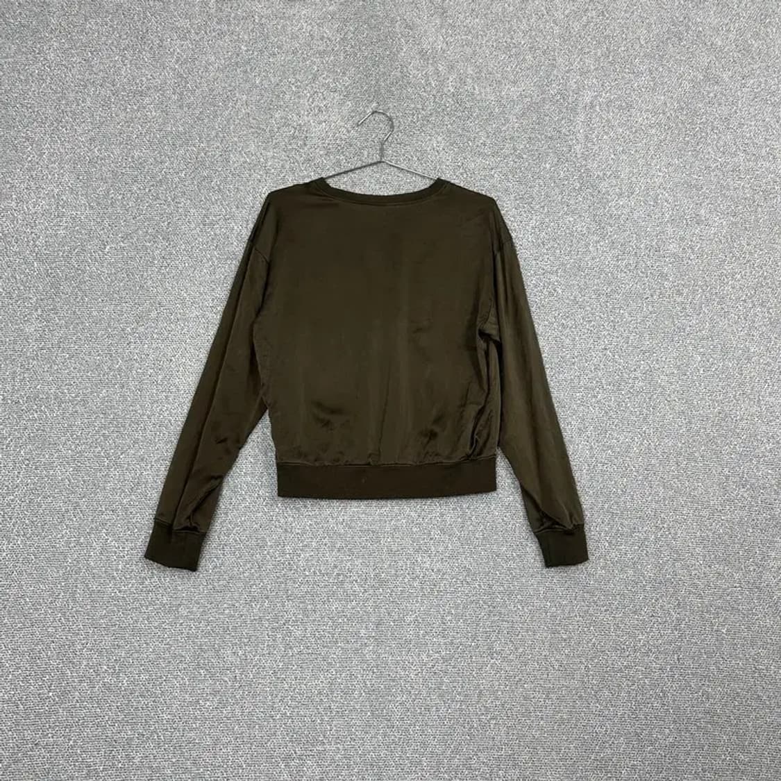 띠어리 실크 맨투맨 상품이미지2