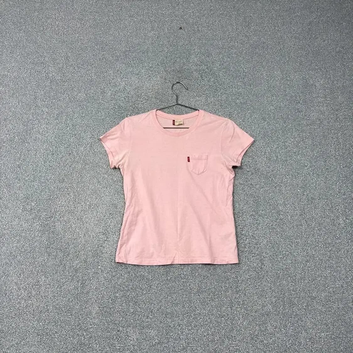 리바이스 핑크 포켓 숏반팔티 95 상품이미지1