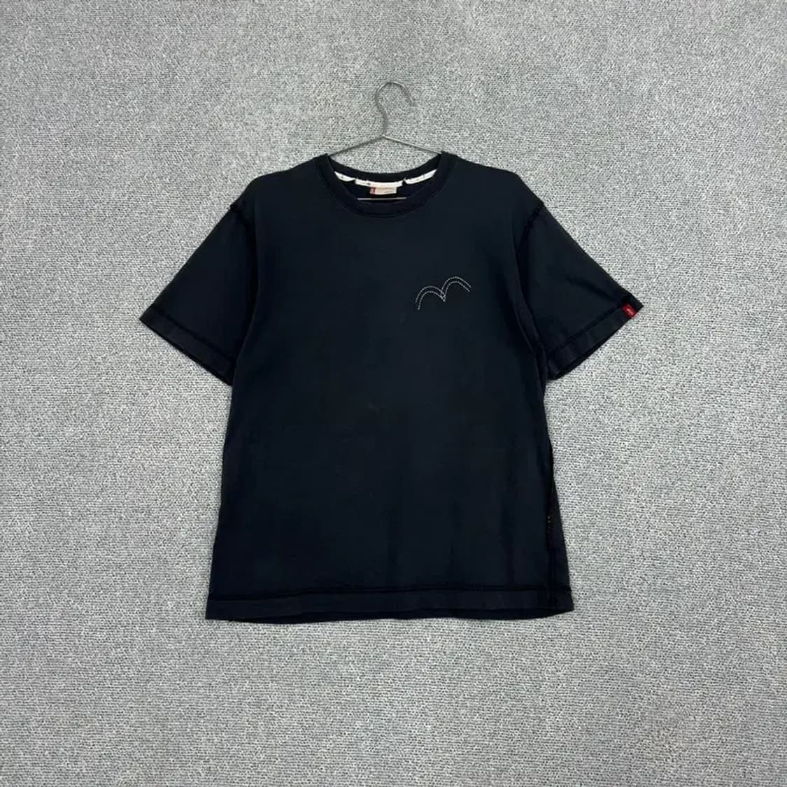 리바이스 스티치 로고 반팔티 105 상품이미지1