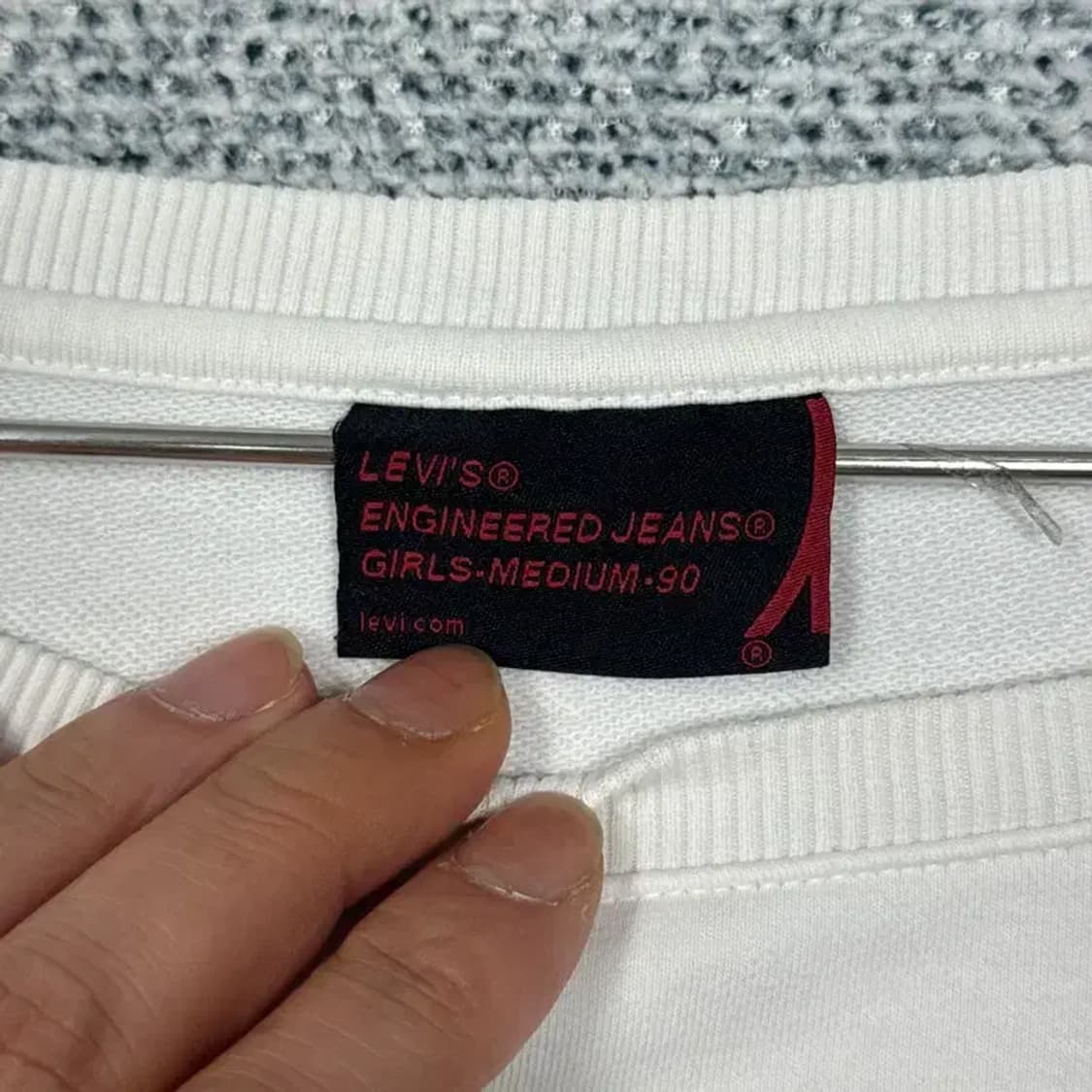 리바이스 엔지니어드 긴팔티 90 상품이미지4