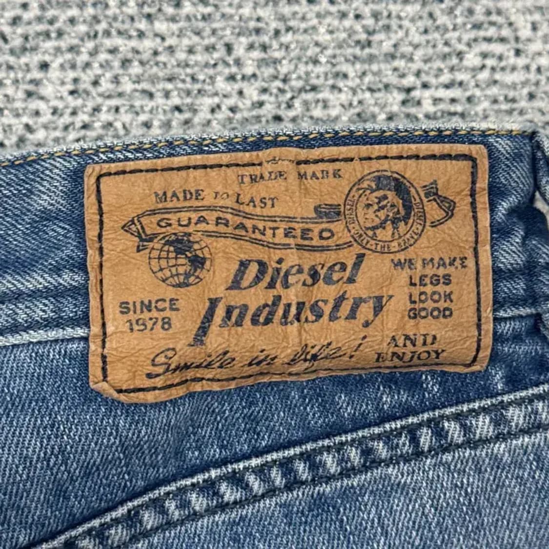 디젤 ZHAVEE 리폼 반바지 32 상품이미지5