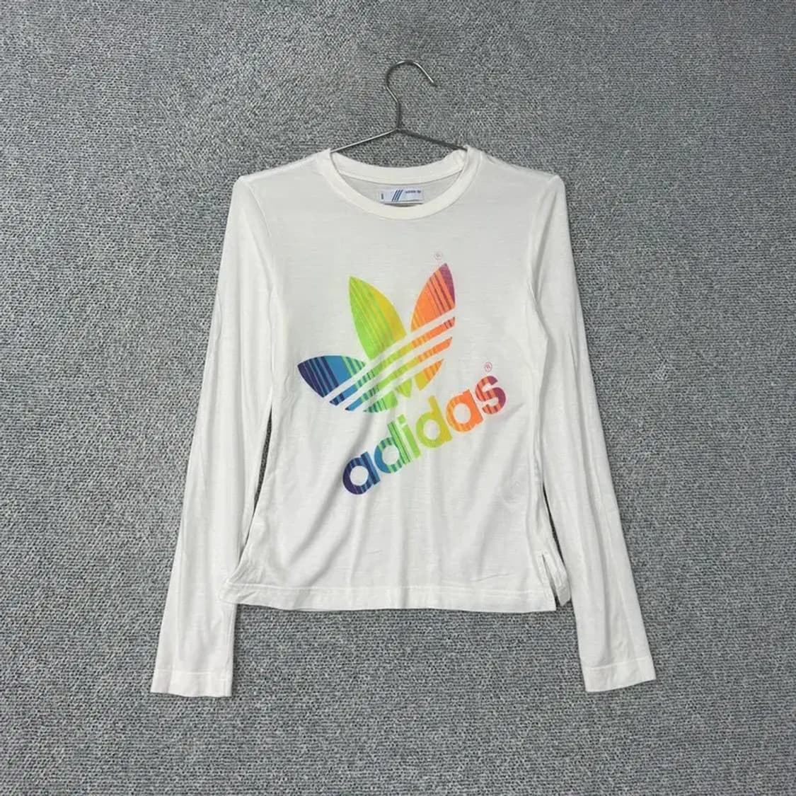 아디다스 프린팅 긴팔티 85 상품이미지1