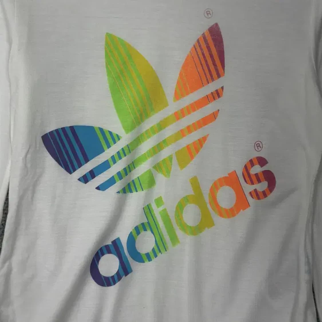 아디다스 프린팅 긴팔티 85 상품이미지3