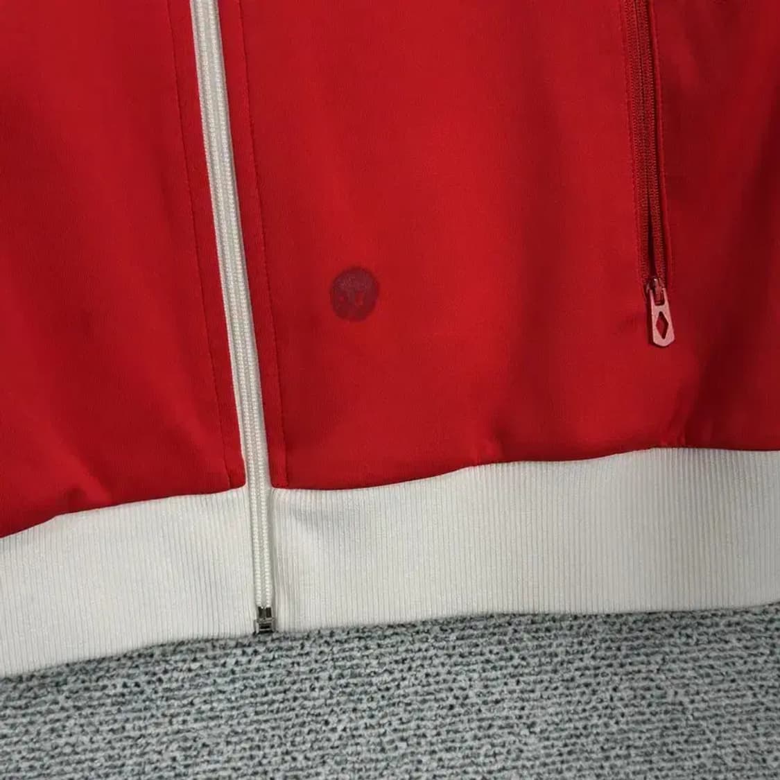 엄브로 사이드라인 레드 트랙탑 95 상품이미지3