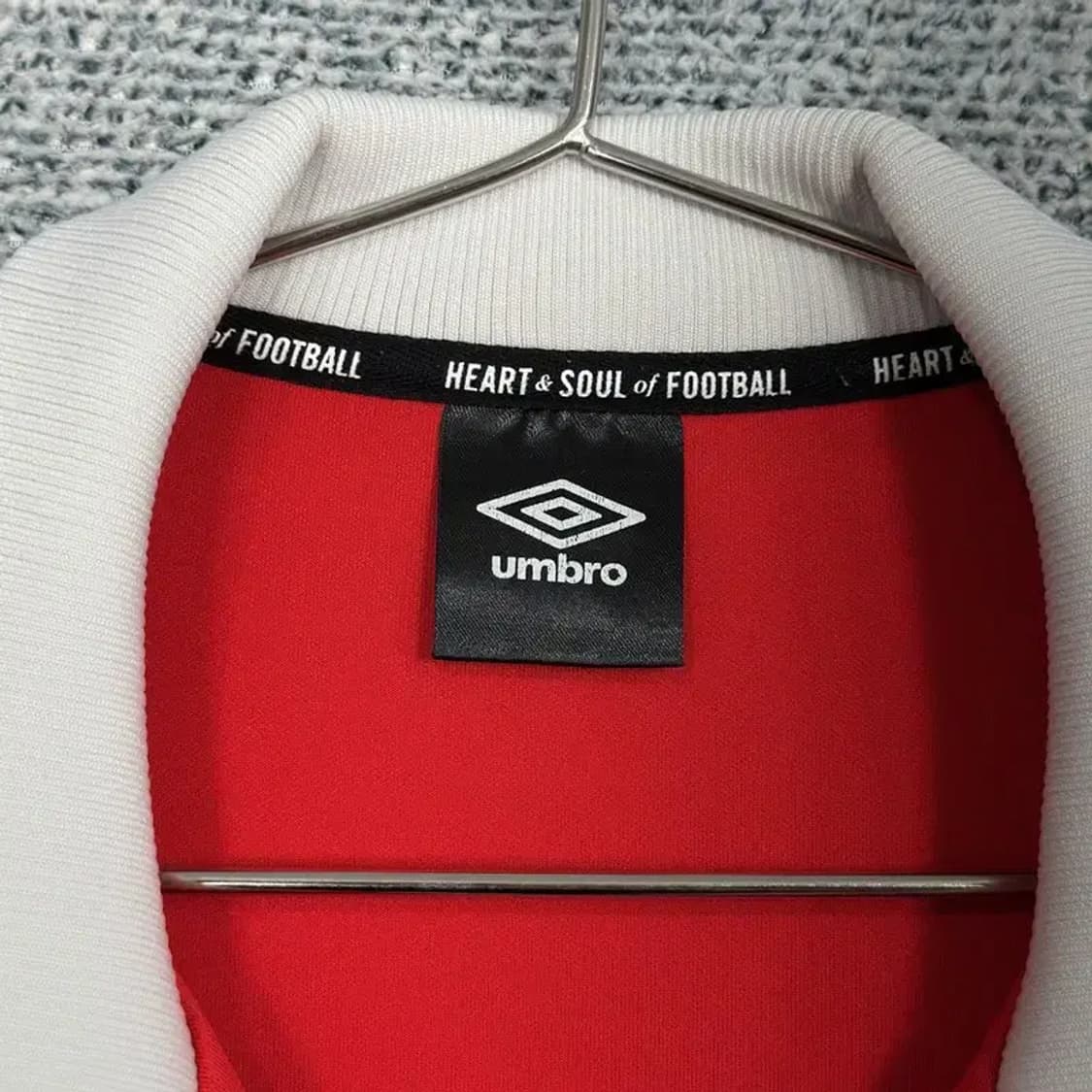 엄브로 사이드라인 레드 트랙탑 95 상품이미지5