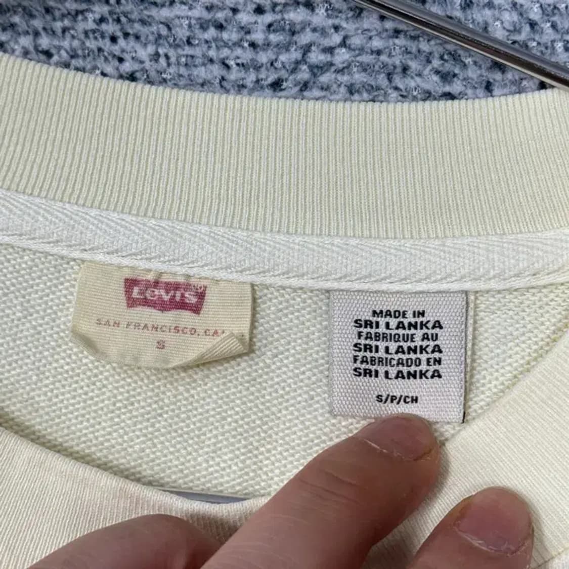 리바이스 스펠로고 오버핏 맨투맨 S 상품이미지4