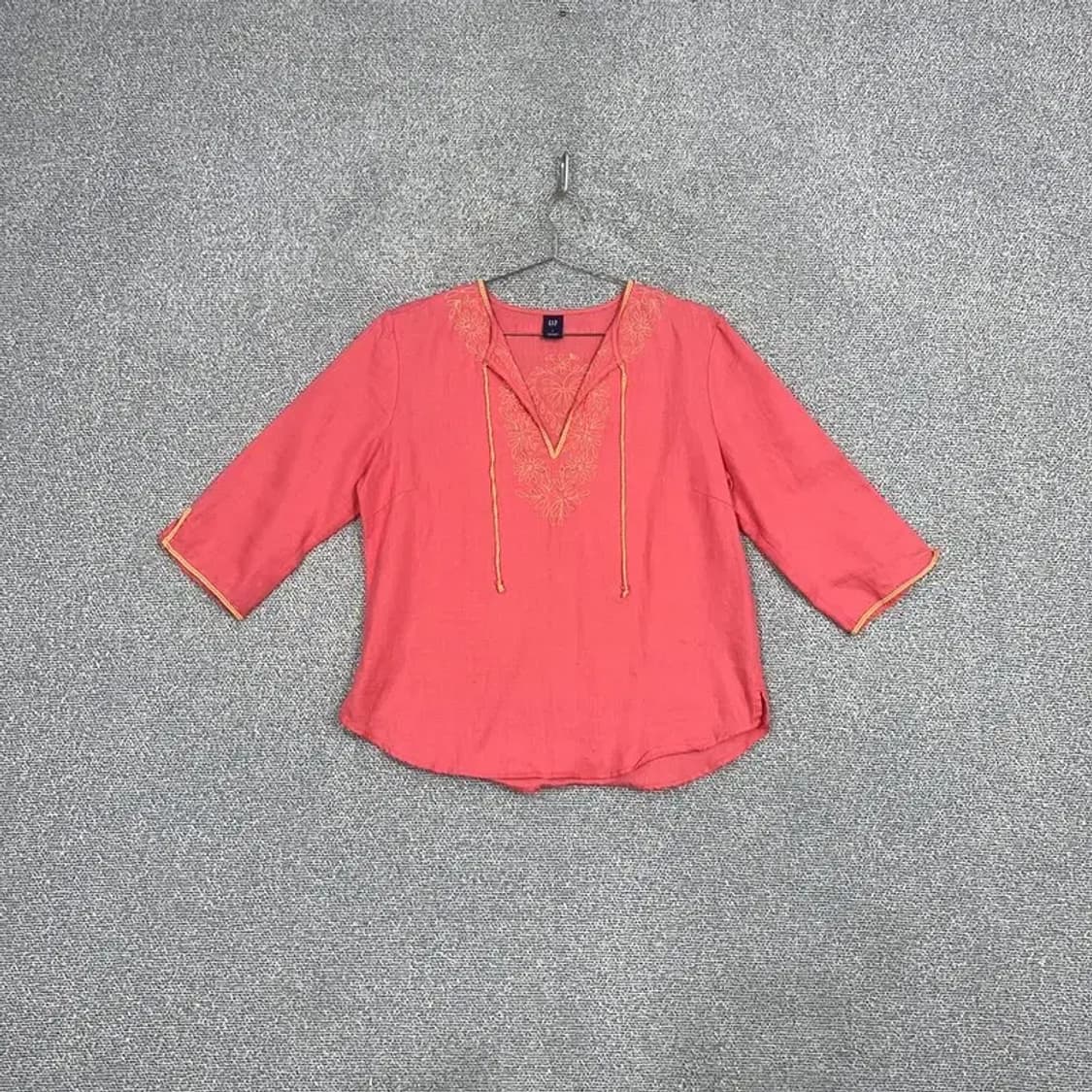 갭 빈티지 자수 브이넥 5부 긴팔티 L 상품이미지1