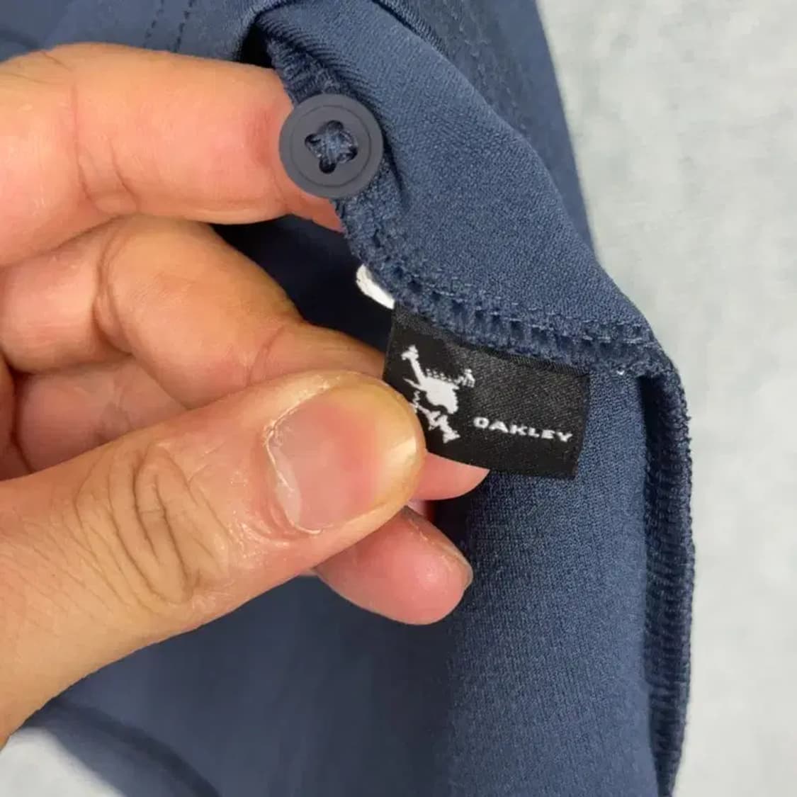 오클리 센터 로고 반팔 카라티 XL 상품이미지5