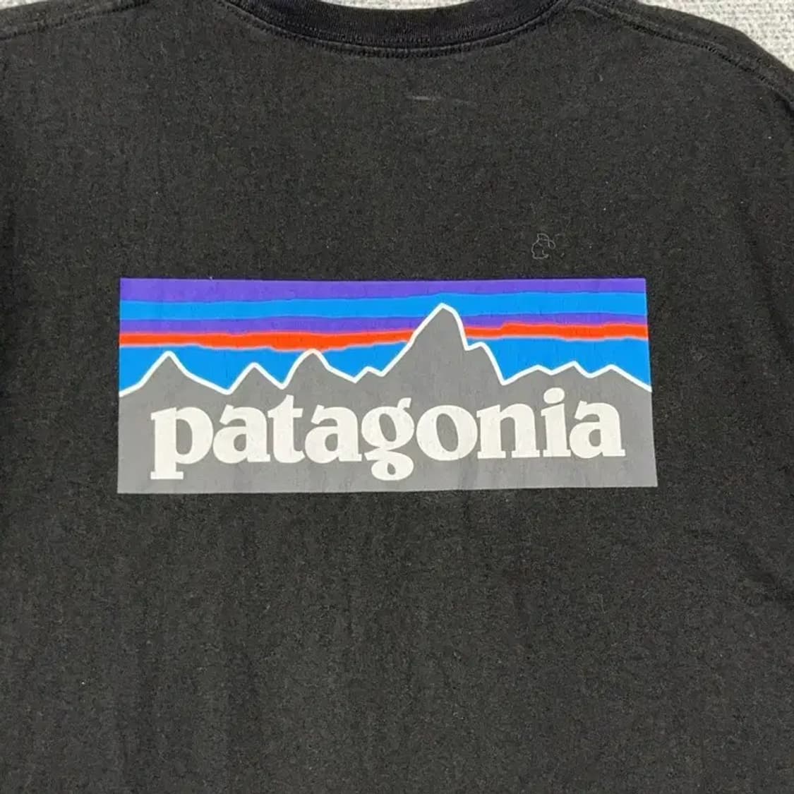 파타고니아 블랙 반팔티 XL 상품이미지4